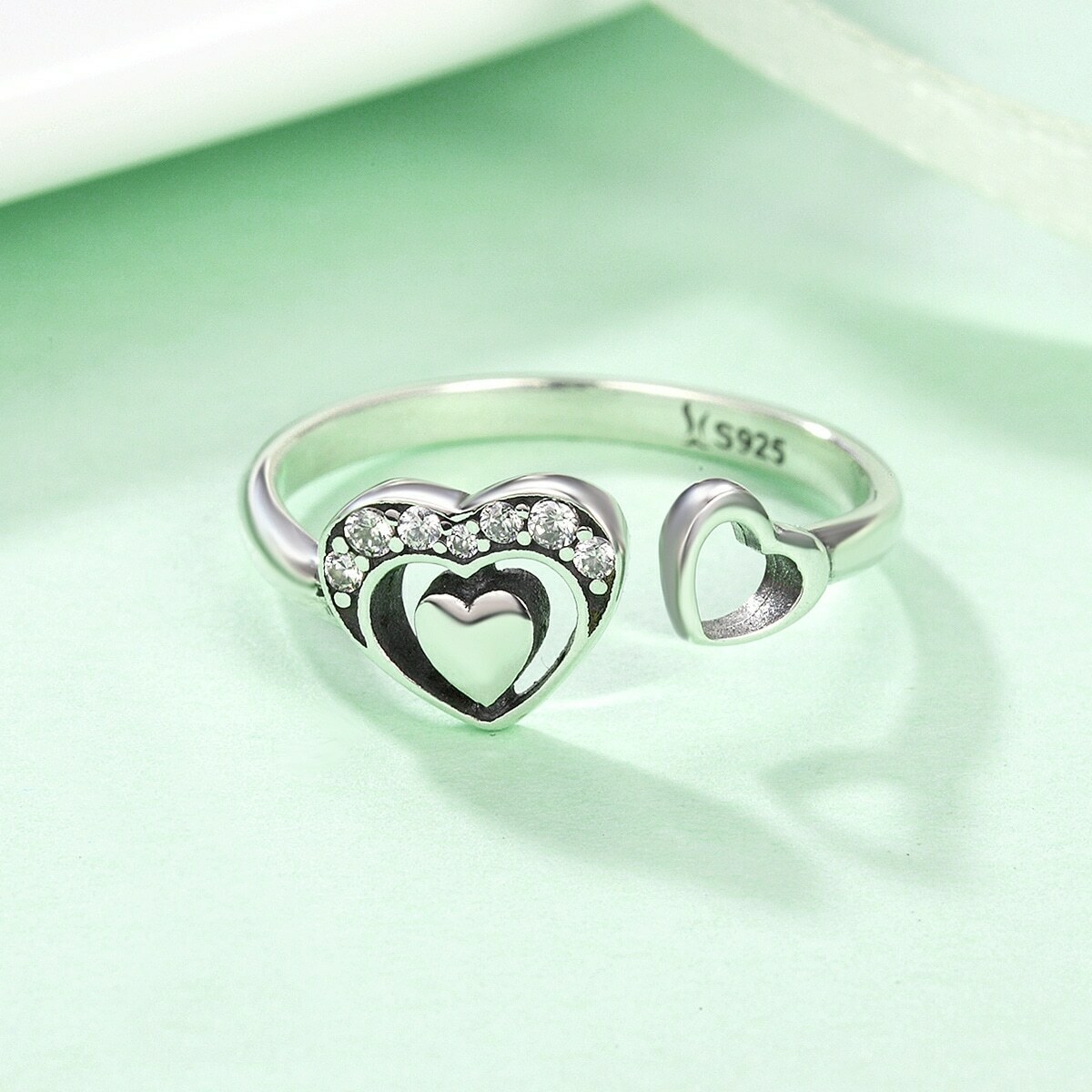 Concomitant Heart Ring