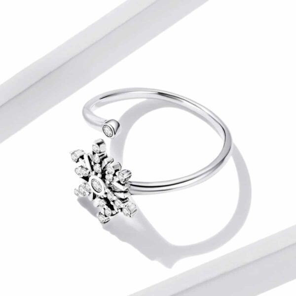 Shiny Snowflake Ring - Image 3