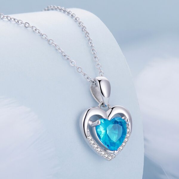 Heart Shaped Zircon Necklace - Blue - Image 4