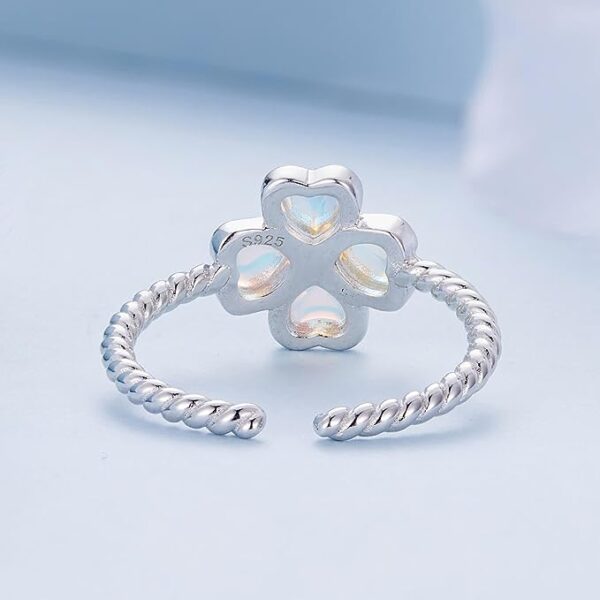 Four-leafed Clover Twist Ring - Image 4