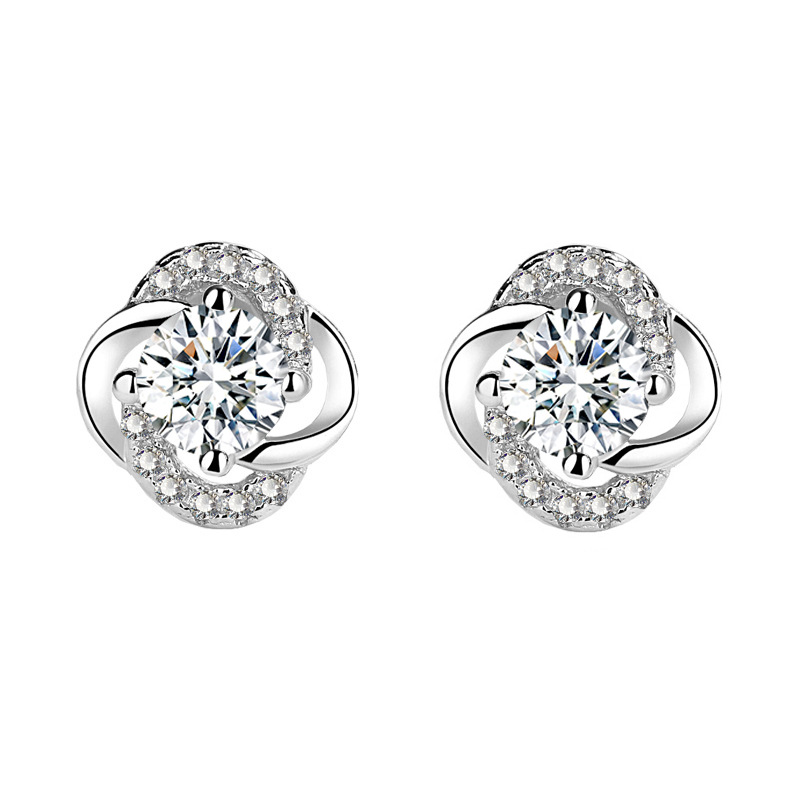 Shiny Clover Stud Earrings