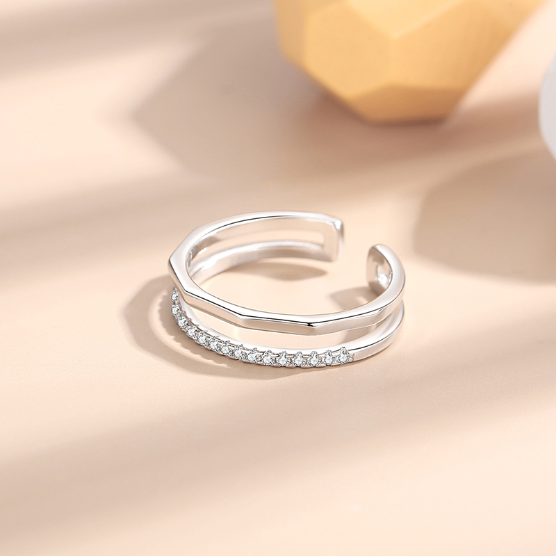 Double-layer Geometric Ring