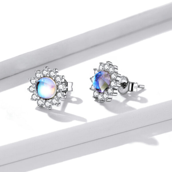 Dazzling Sun Stud Earrings - Image 3