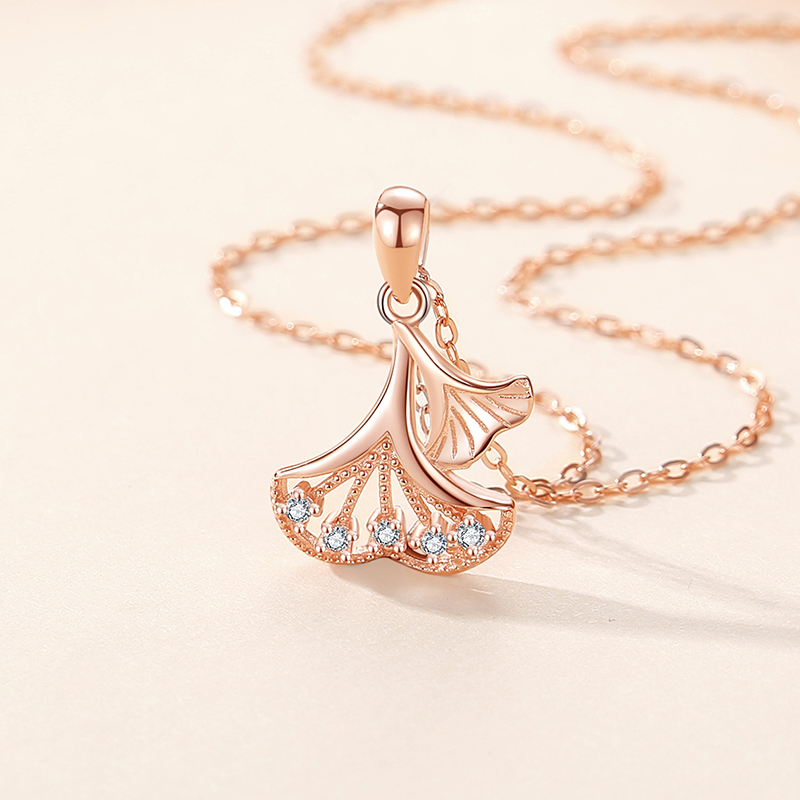 Shiny Ginkgo Leaf Necklace (Rose Gold)