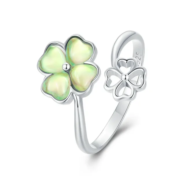 Double Clover Ring